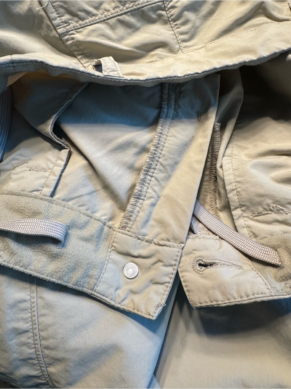 Marmot Women’s Convertible Hiking Pants 8 Tan Nylon UPF Zip Off Trail Travel - Picture 8 of 11